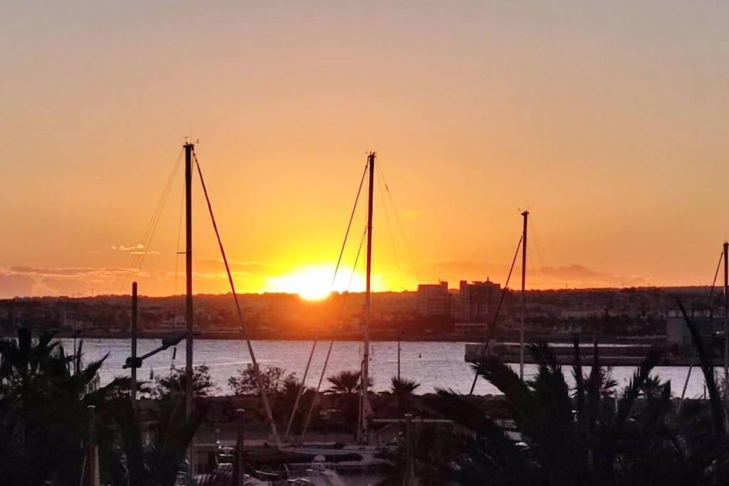 Casa Gilda Apartment Torrevieja Ngoại thất bức ảnh