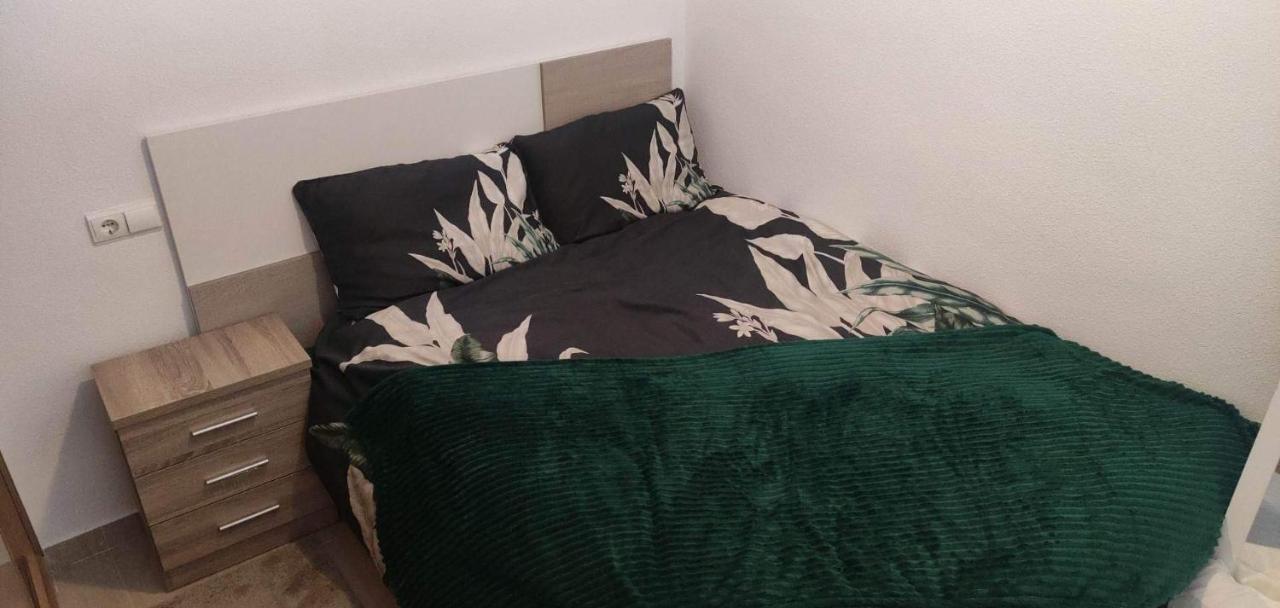 Casa Gilda Apartment Torrevieja Ngoại thất bức ảnh